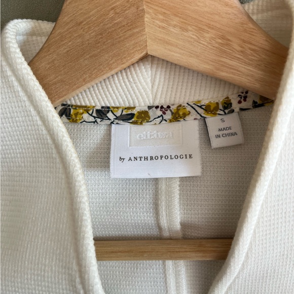 Anthropologie White Button Up Shirt Size S - Picture 2 of 3